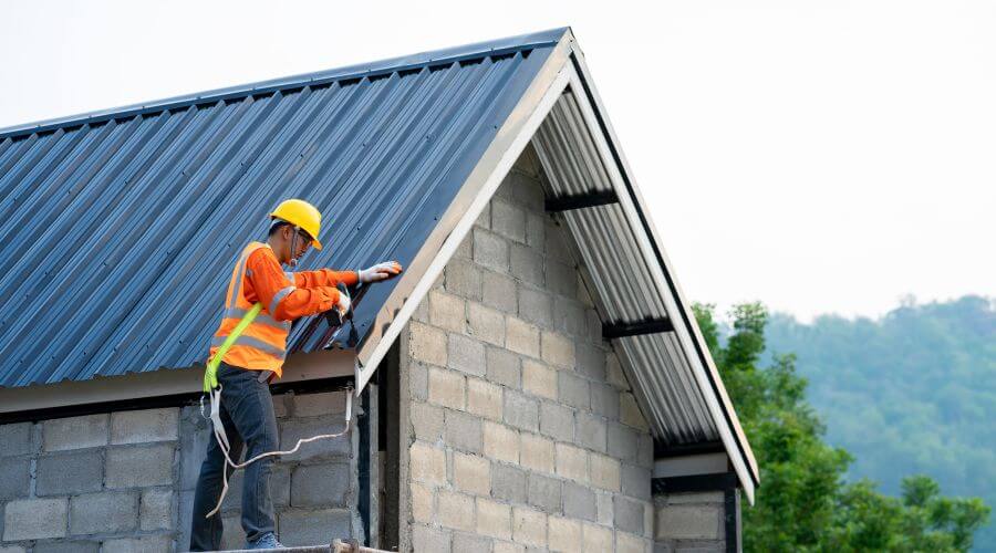 Expert top industrial roofings services in New Era, MI
